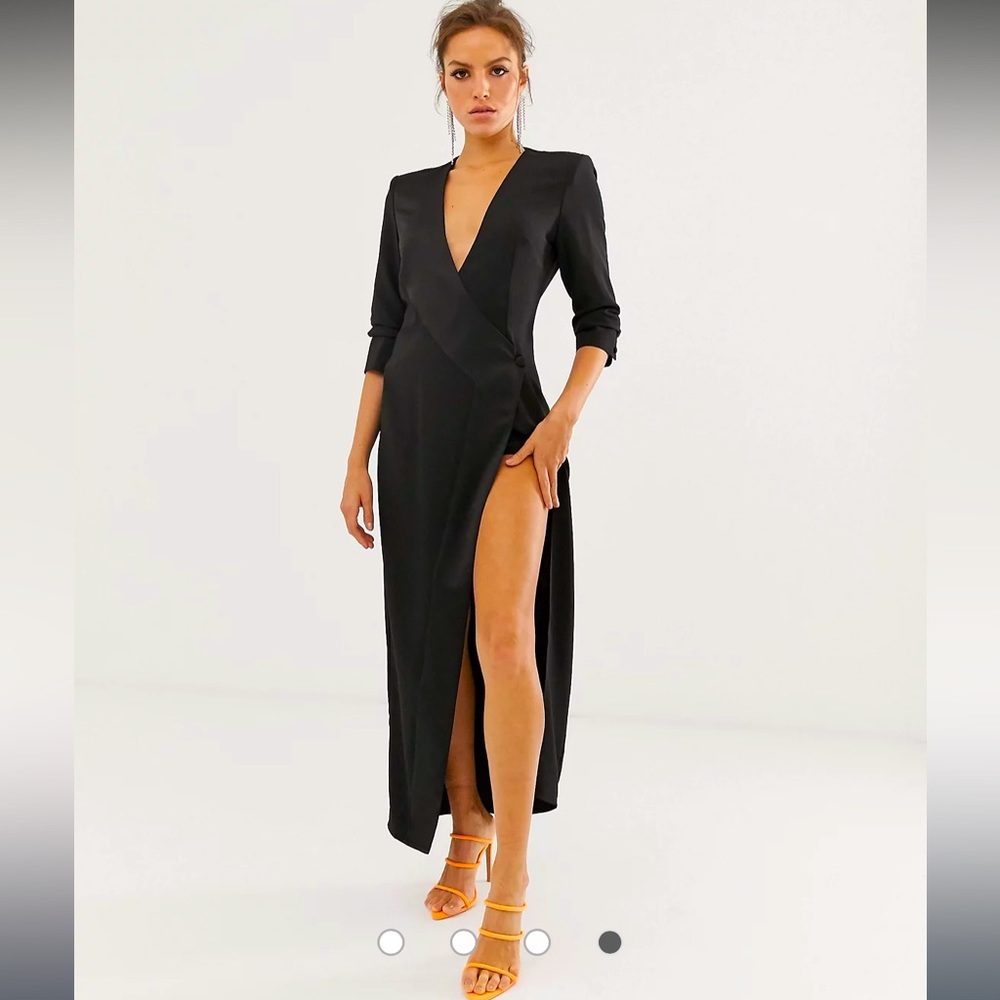 HOST PICK ✨ASOS DESIGN maxi tux dress in crepe, seize US 4 / UK 8
